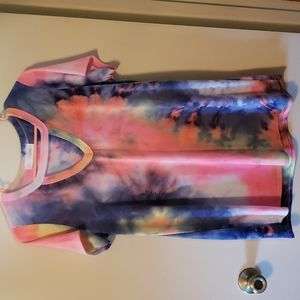 Large Tye Dye T-Shirt W/ Cutout V-Neck. Size Large